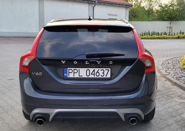 Volvo V60 cena 72900 przebieg: 165000, rok produkcji 2017 z Pleszew małe 137